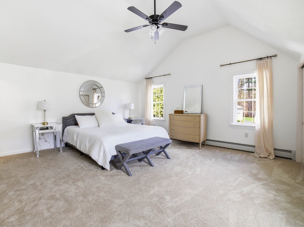43 Carriage Hill Road Northborough, MA 01532 - Photo 18 of 35