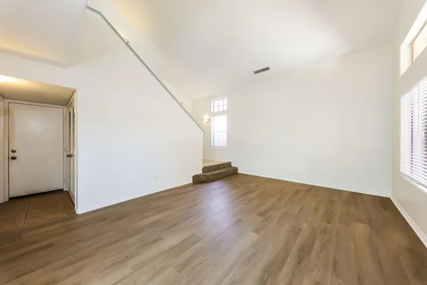 $2,815 | 30427 North 42nd Place, Cave Creek, AZ 85331