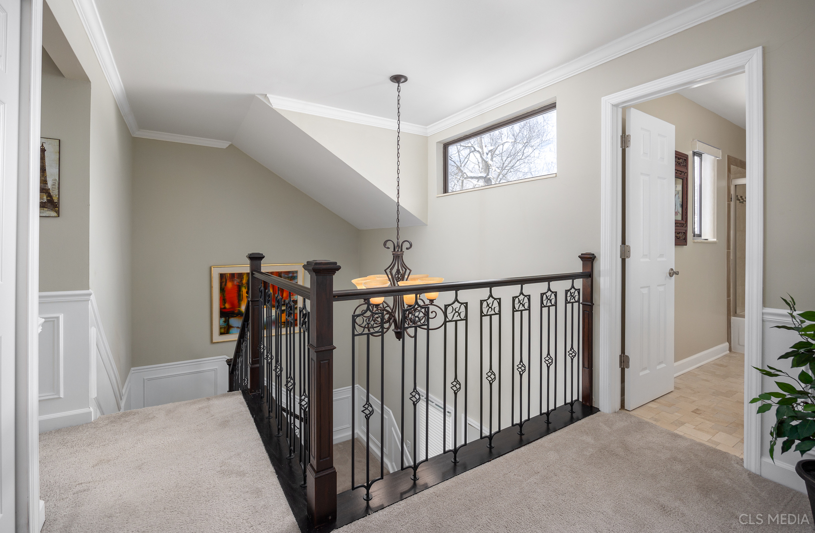 739 Old Barn Road Lake Barrington, IL 60010 - Photo 16 of 37 a view of hallway