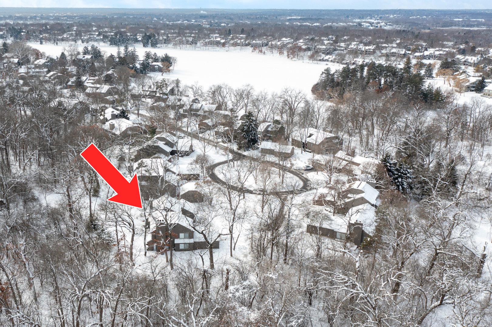 739 Old Barn Road Lake Barrington, IL 60010 - Photo 30 of 37 a view of a city