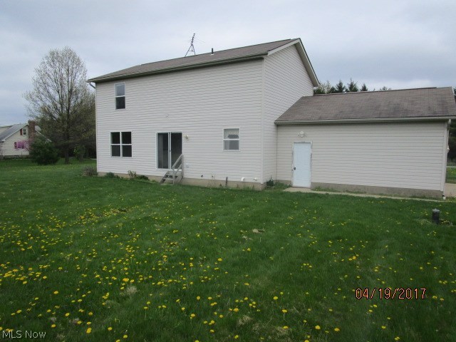 8546 Yoder Road Wadsworth, OH 44281 - Photo 3 of 25