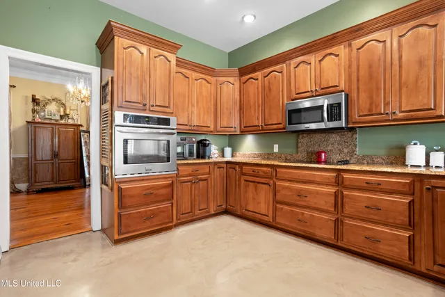 $589,000 | 6 North Hill Drive, Carriere, MS 39426