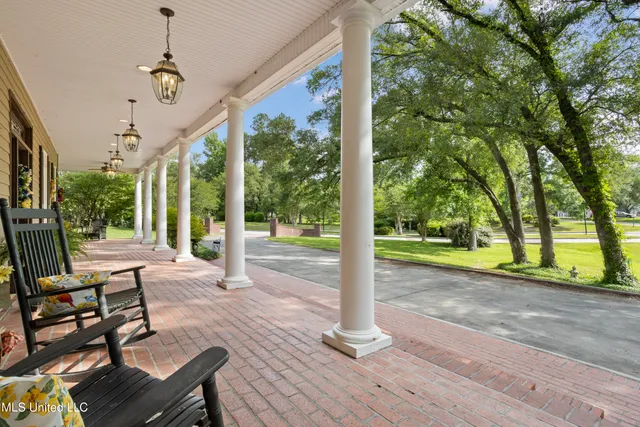 $589,000 | 6 North Hill Drive, Carriere, MS 39426