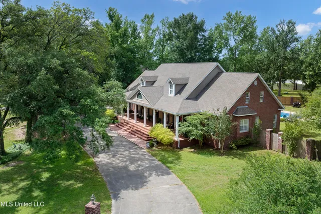 $589,000 | 6 North Hill Drive, Carriere, MS 39426