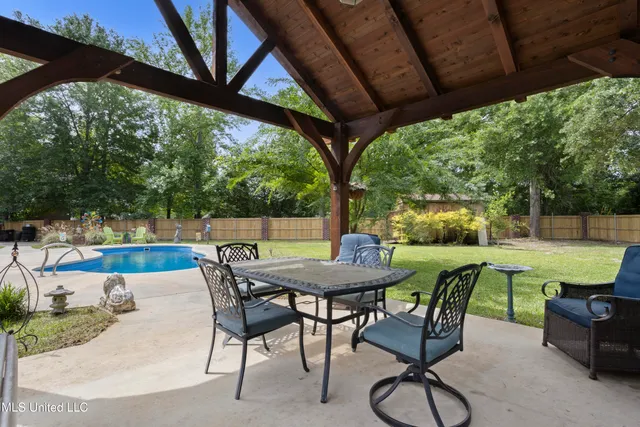 $589,000 | 6 North Hill Drive, Carriere, MS 39426