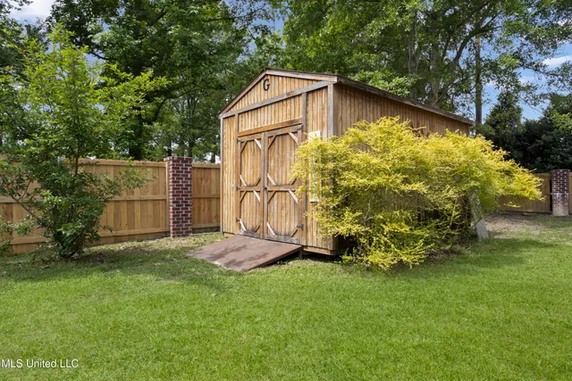 $589,000 | 6 North Hill Drive, Carriere, MS 39426