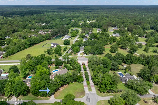 $589,000 | 6 North Hill Drive, Carriere, MS 39426