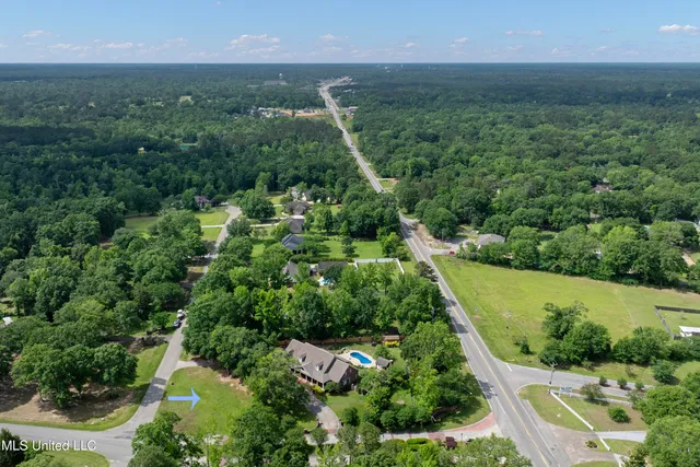 $589,000 | 6 North Hill Drive, Carriere, MS 39426