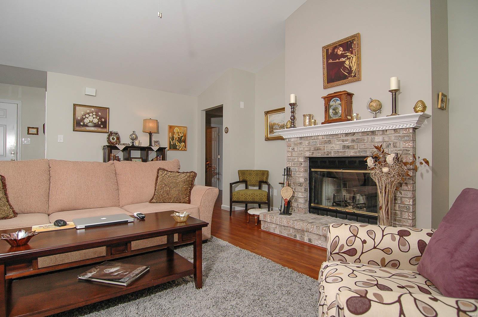 4731 Rutledge Way Drive St. Louis, MO 63129 - Photo 11 of 40 Gallery Image 11