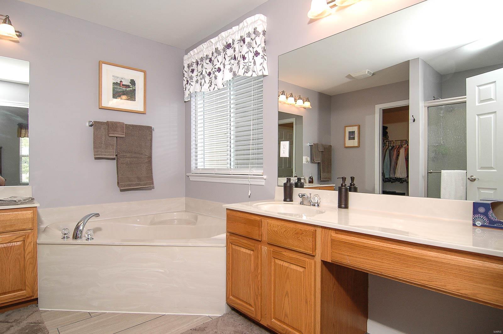 4731 Rutledge Way Drive St. Louis, MO 63129 - Photo 21 of 40 Gallery Image 21
