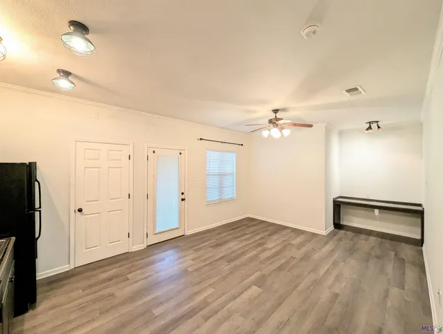 $1,095 | 612 South Kenilworth Parkway, Unit 1H, Baton Rouge, LA 70820