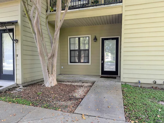 $1,095 | 612 South Kenilworth Parkway, Unit 1H, Baton Rouge, LA 70820