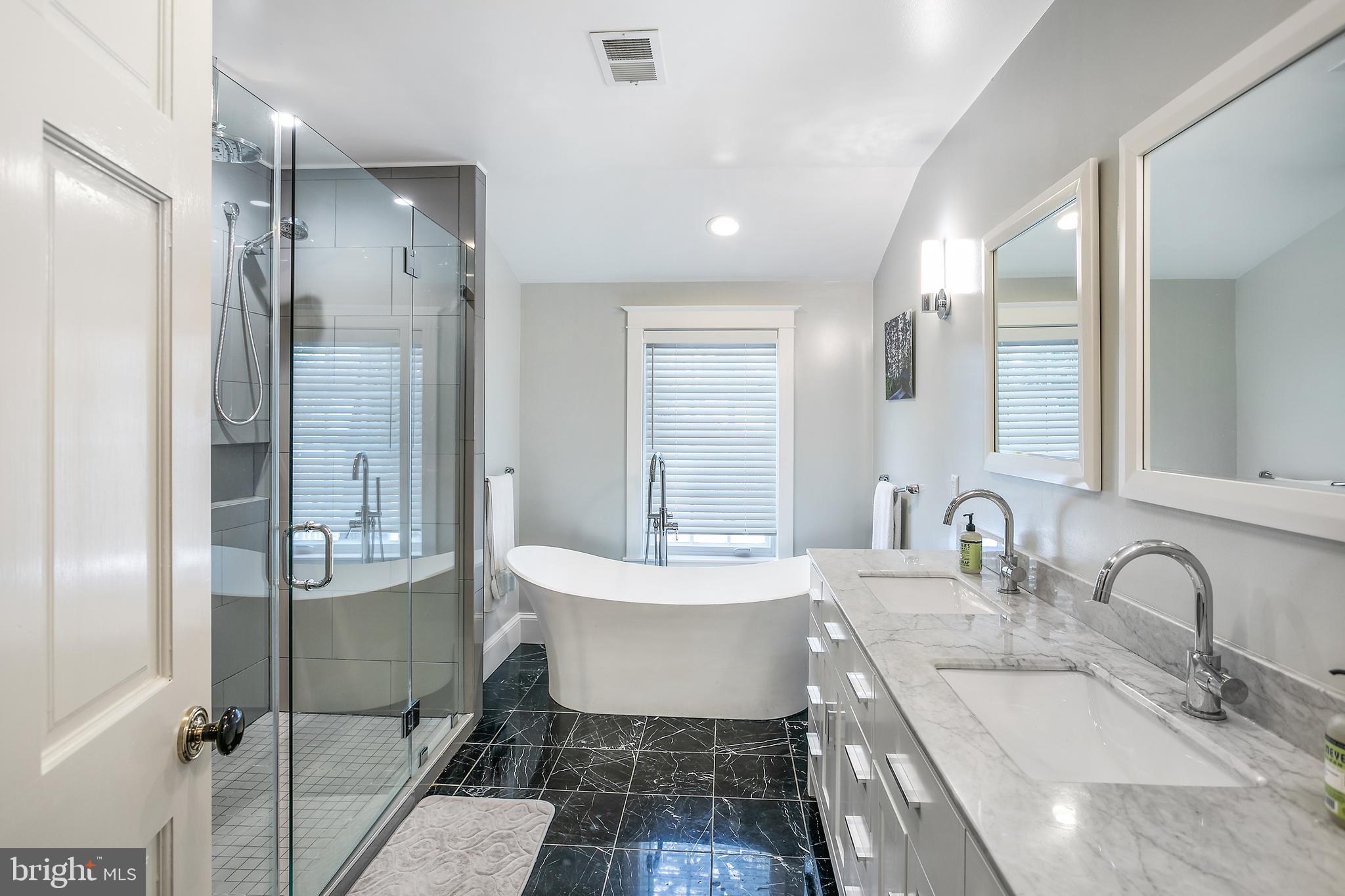 2800 Greenvale Street Chevy Chase, MD 20815 - Photo 34 of 77 Primary Full Bath