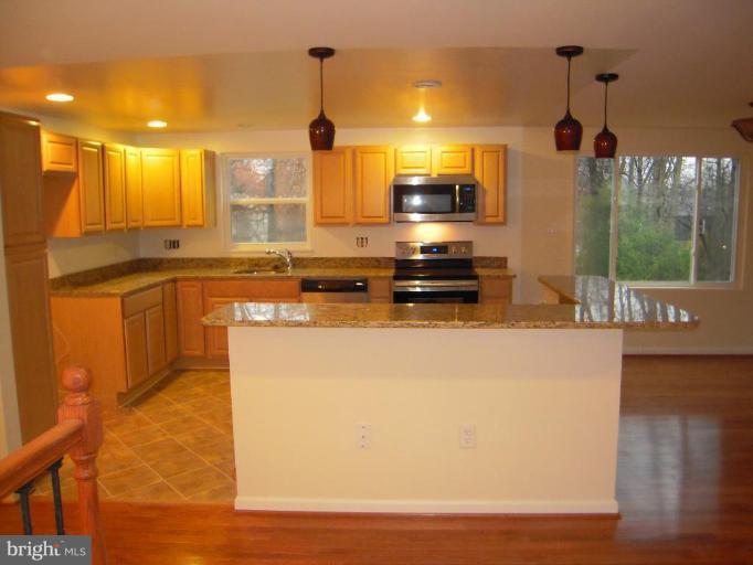 9204 Cross Bow Road Fort Washington, MD 20744 - Photo 3 of 17 Kitchen #2