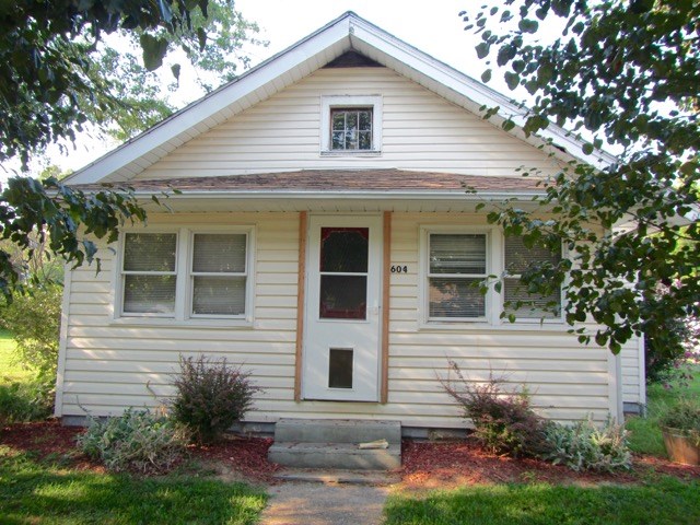 604 McCarty Road Princeton, IN 47670 - Photo 2 of 17 Gallery Image 2