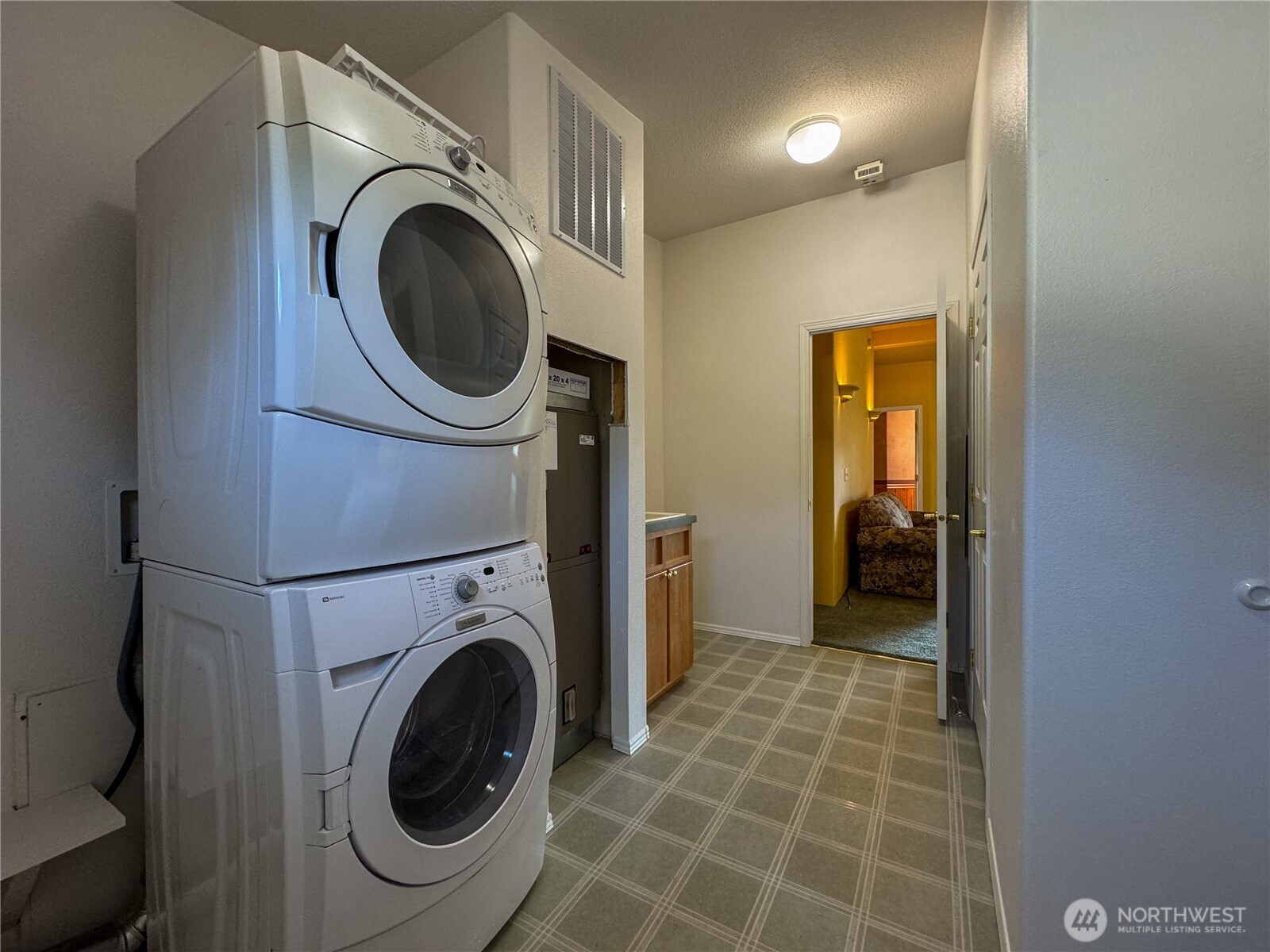 773 Lucas Creek Road Chehalis, WA 98532 - Photo 9 of 37 a view of a storage & utility room with washer and dryer