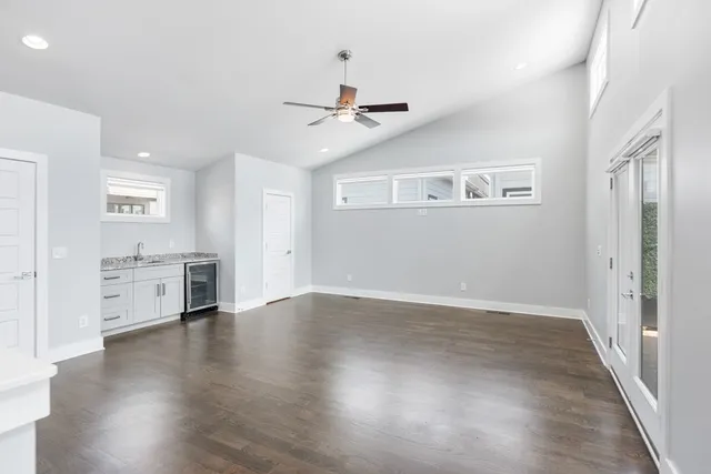 $4,450 | 1002 A Southside Avenue, Nashville, TN 37203