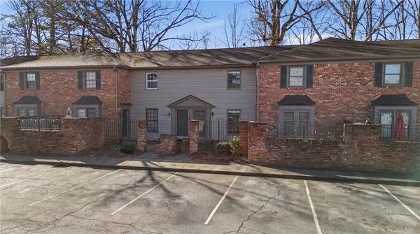 $215,000 | 3083 Colonial Way, Unit F, Atlanta, GA 30341