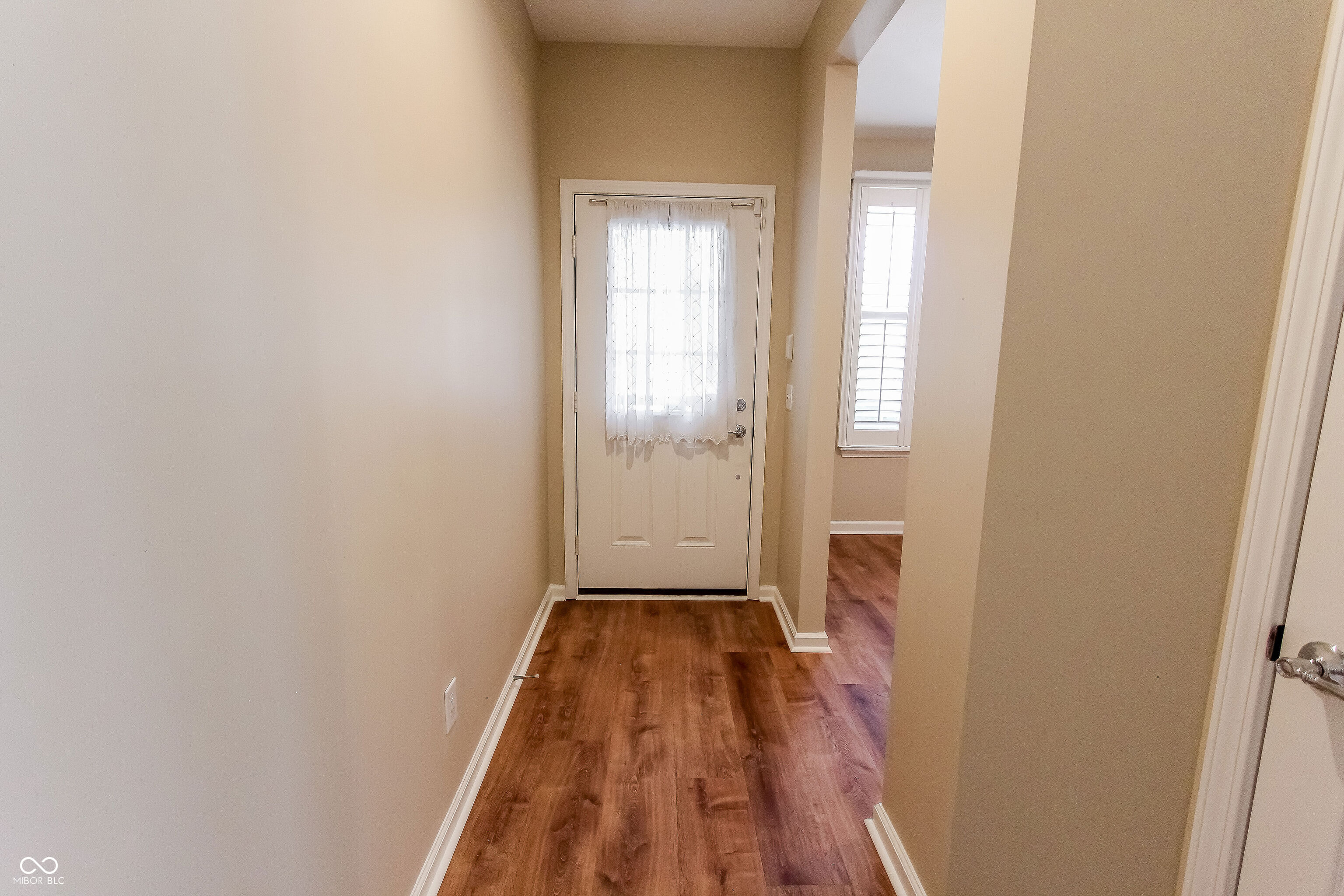 15935 Lambrusco Way Fishers, IN 46037 - Photo 13 of 52