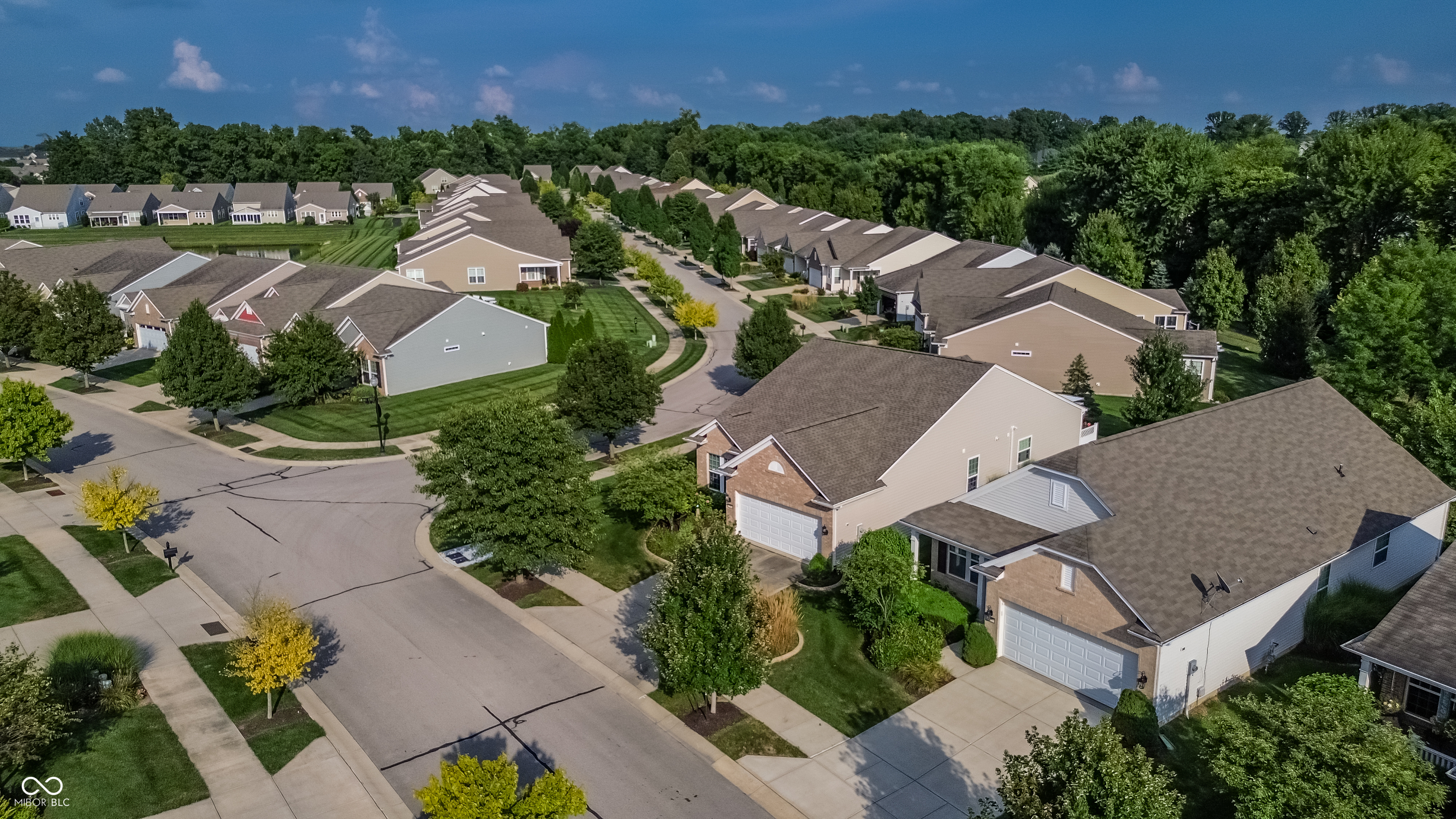 15935 Lambrusco Way Fishers, IN 46037 - Photo 4 of 52