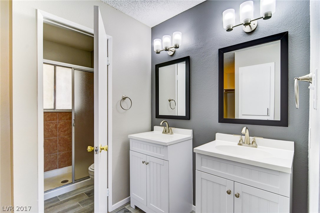 117 Huntly Road Las Vegas, NV 89145 - Photo 3 of 20 Gallery Image 3