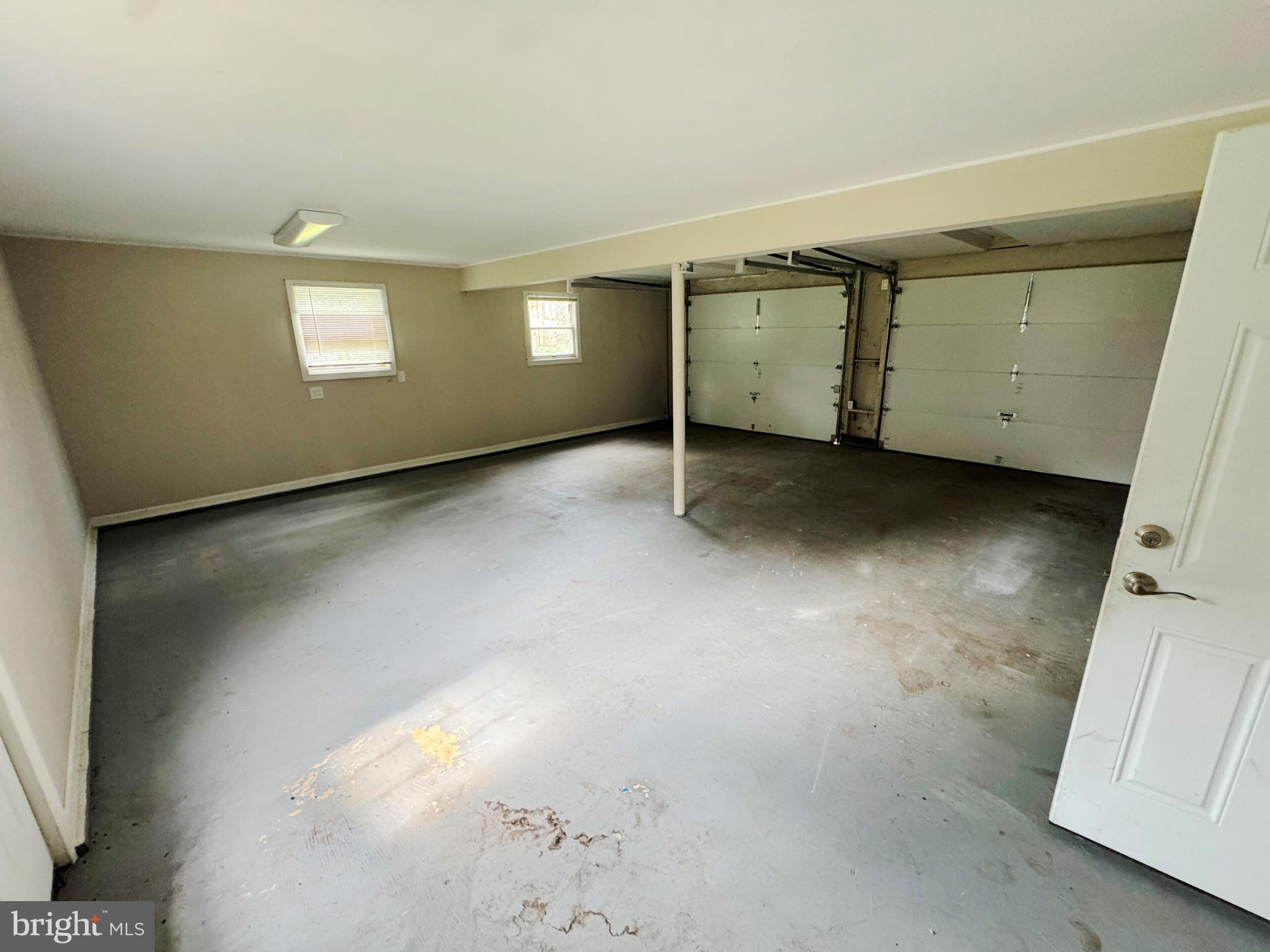 154 Niantic Road Barto, PA 19504 - Photo 31 of 33 a view of a garage