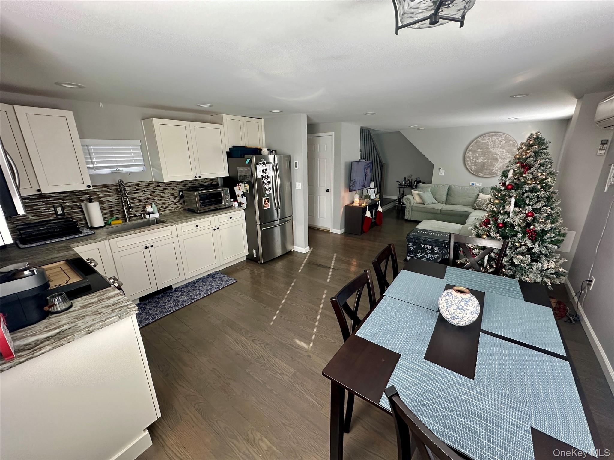 1101 Route 17 Southfields, NY 10975 - Photo 2 of 26 a living room with furniture and wooden floor