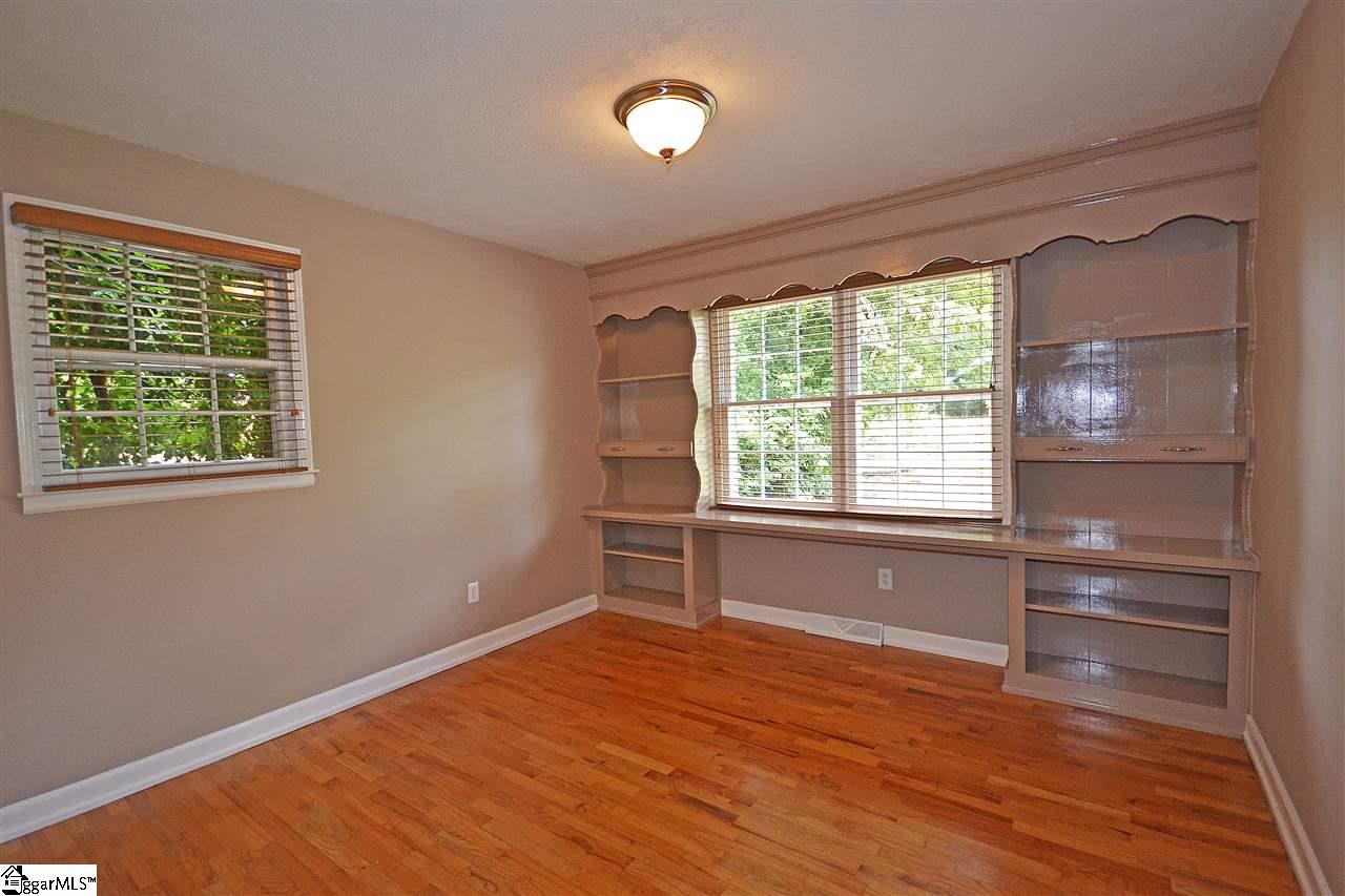304 Taylors Road Taylors, SC 29687 - Photo 10 of 17 Gallery Image 10