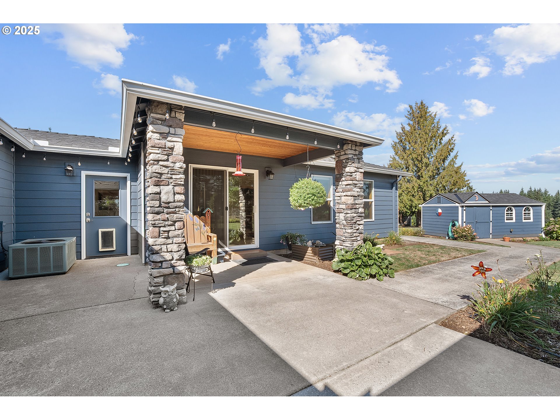 36607 Southeast Tracy Road Estacada, OR 97023 - Photo 25 of 48 Separate Living Quarters