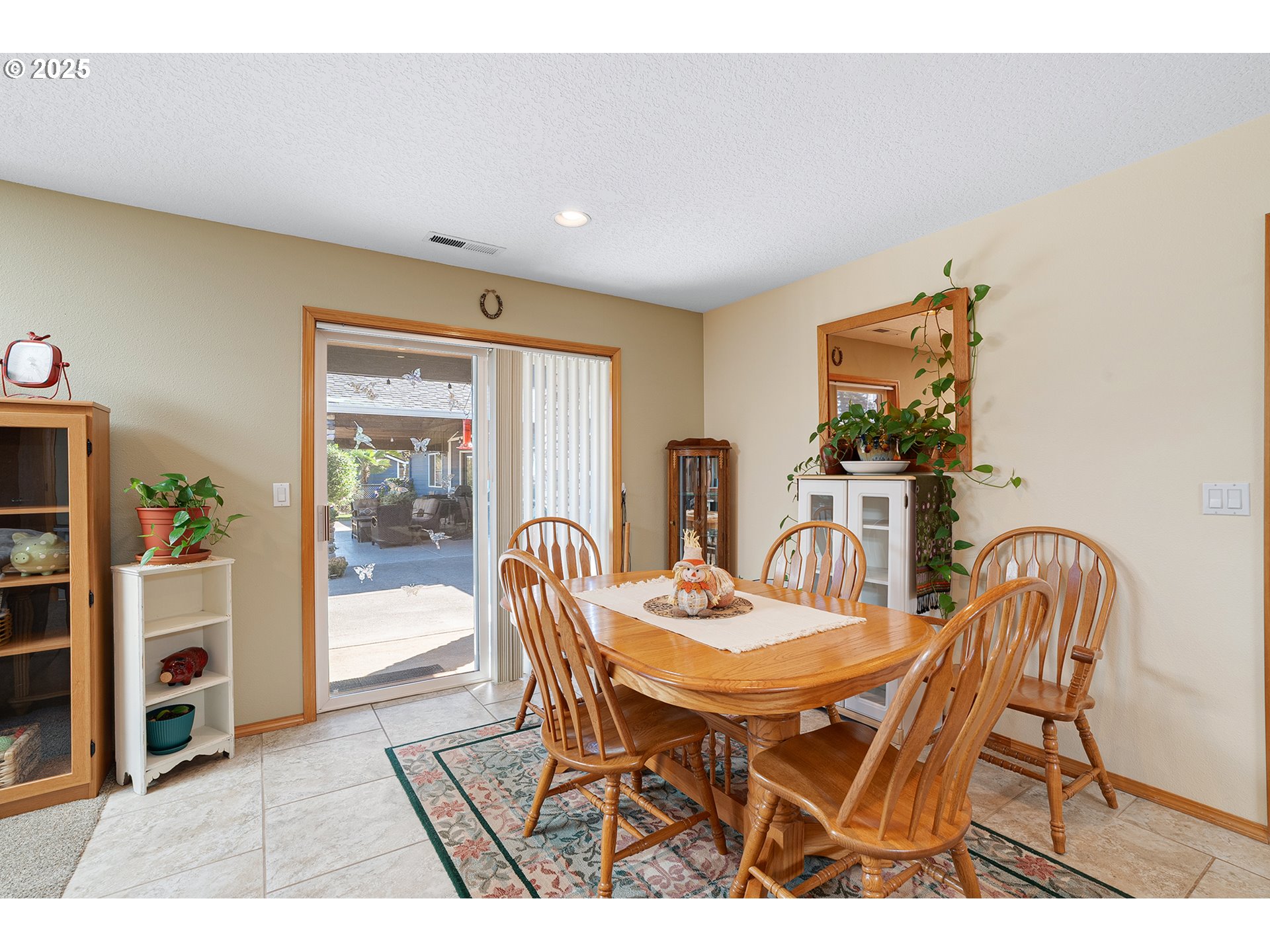 36607 Southeast Tracy Road Estacada, OR 97023 - Photo 28 of 48 Dining Area