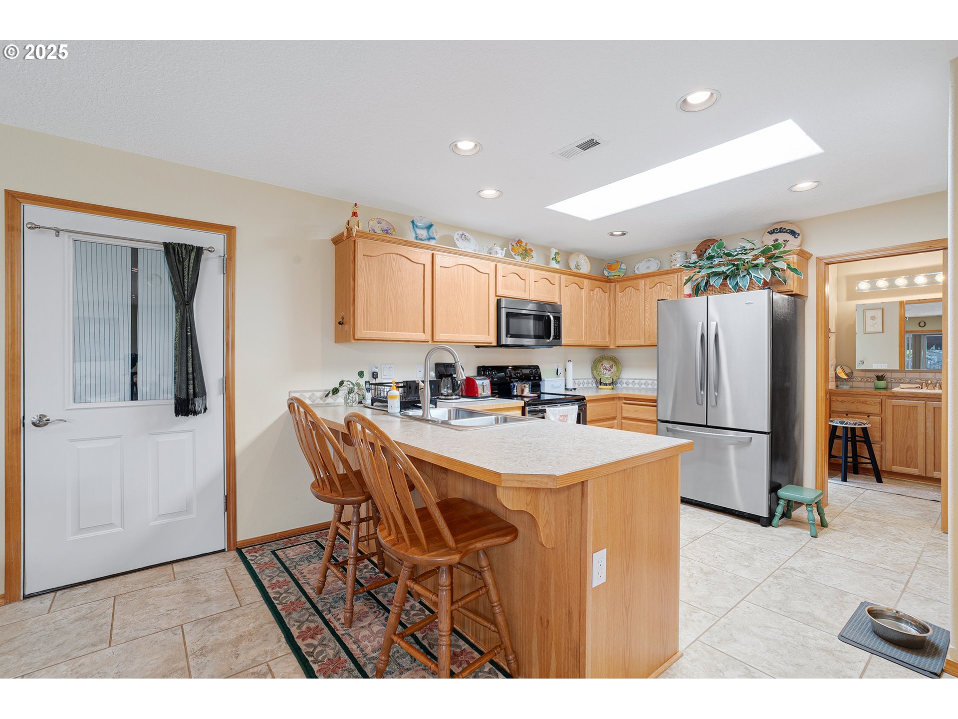 36607 Southeast Tracy Road Estacada, OR 97023 - Photo 29 of 48 Kitchen/Nook
