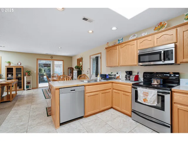 $1,249,000 | 36607 Southeast Tracy Road, Estacada, OR 97023