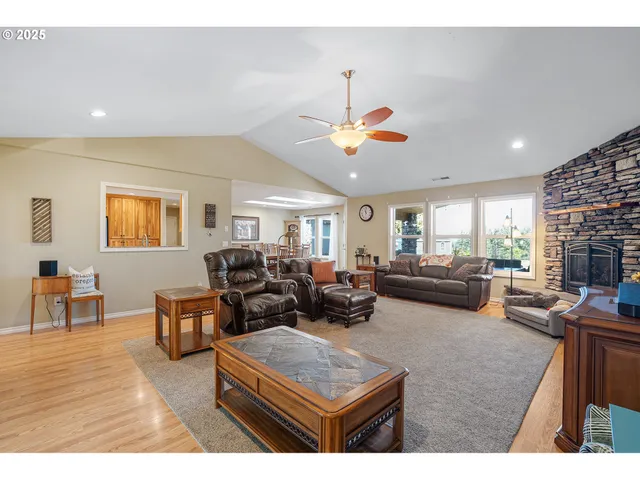 $1,249,000 | 36607 Southeast Tracy Road, Estacada, OR 97023