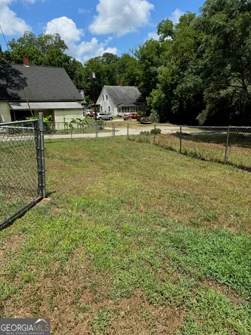 $1,300 | 18 South Broad Street, Covington, GA 30014