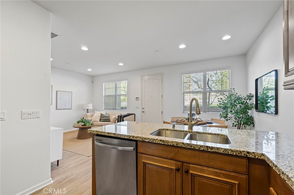 922 East Baseline Road Claremont, CA 91711 - Photo 15 of 35