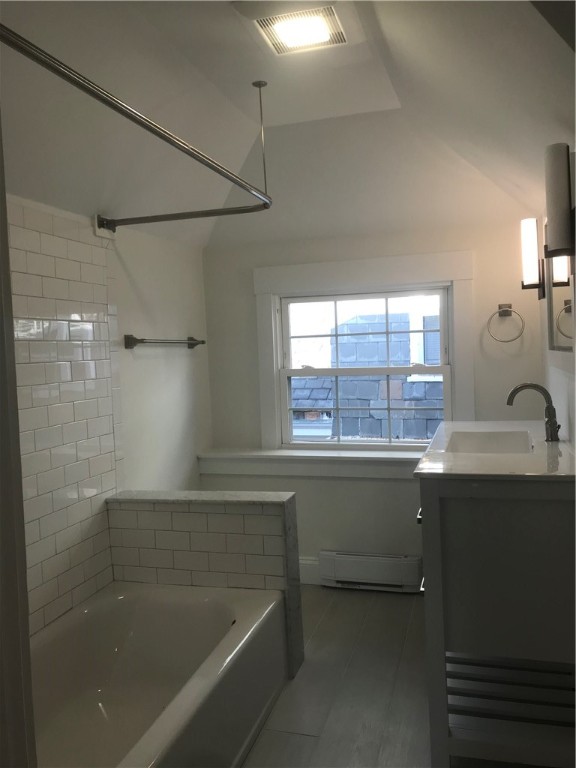 445 Broadway, Unit B Newport, RI 02840 - Photo 15 of 28