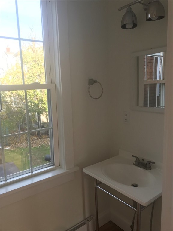 445 Broadway, Unit B Newport, RI 02840 - Photo 10 of 28