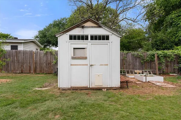 $225,000 | 1101 Eric Avenue, Arlington, TX 76012