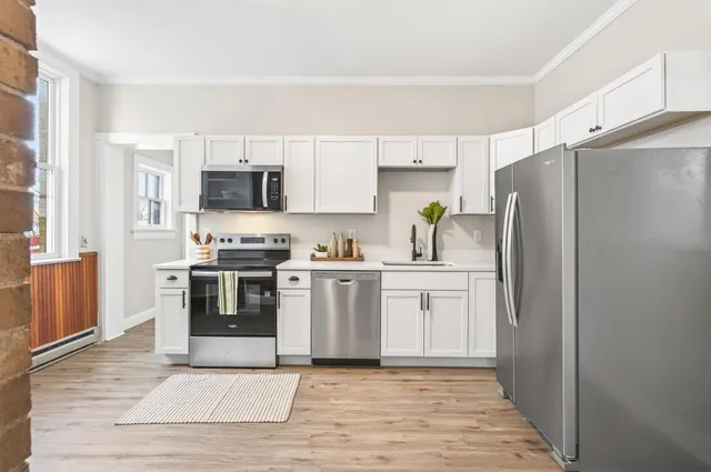 $350,000 | 323 West Michigan Street, St. Paul, MN 55102