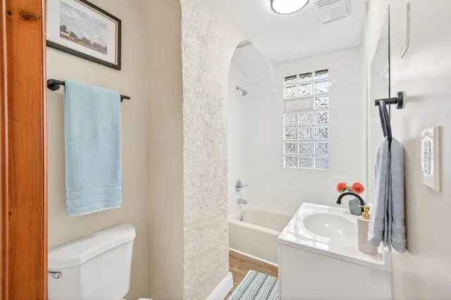 $350,000 | 323 West Michigan Street, St. Paul, MN 55102