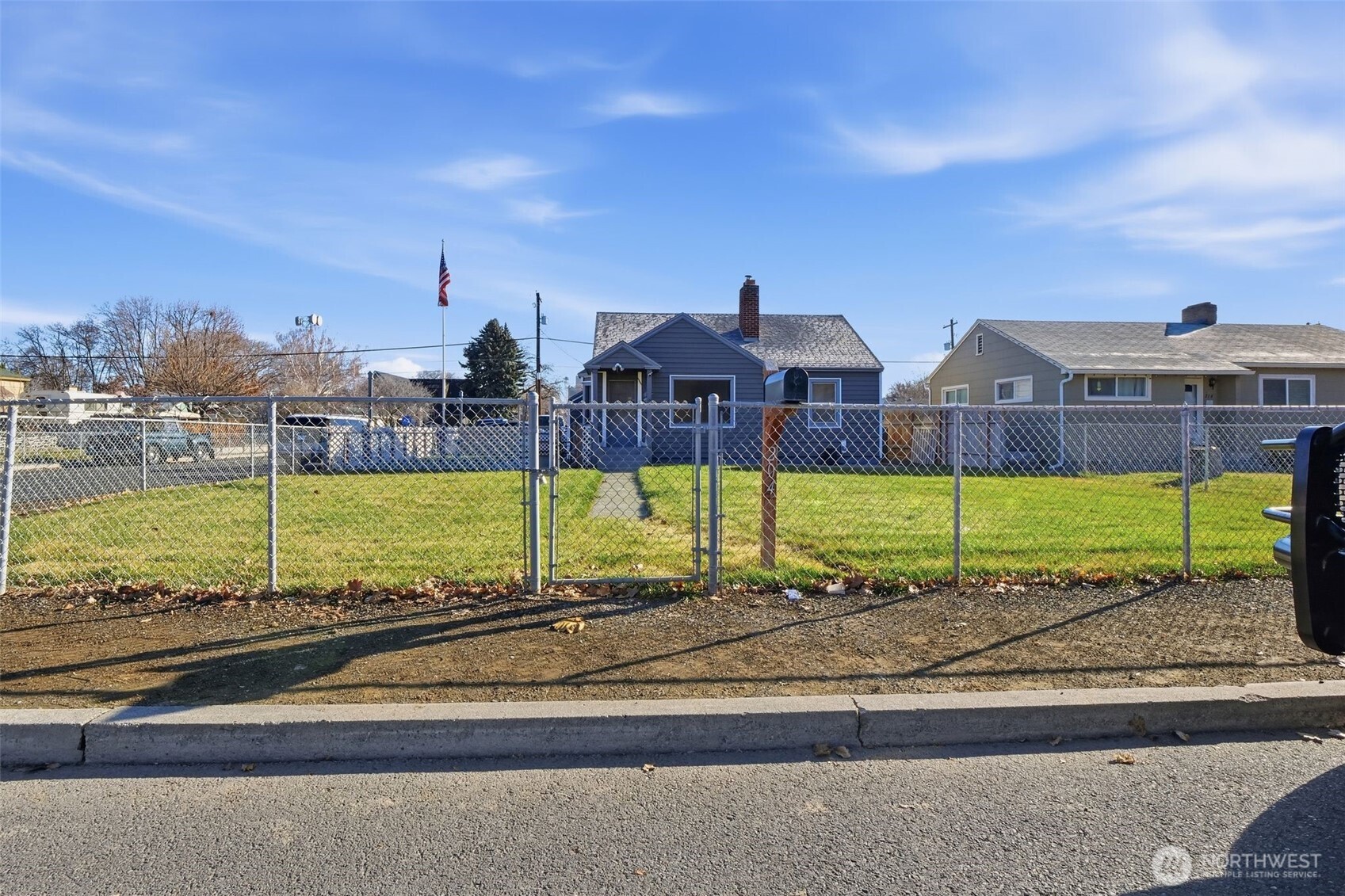 204 E Street Ephrata, WA 98823 - Photo 1 of 25