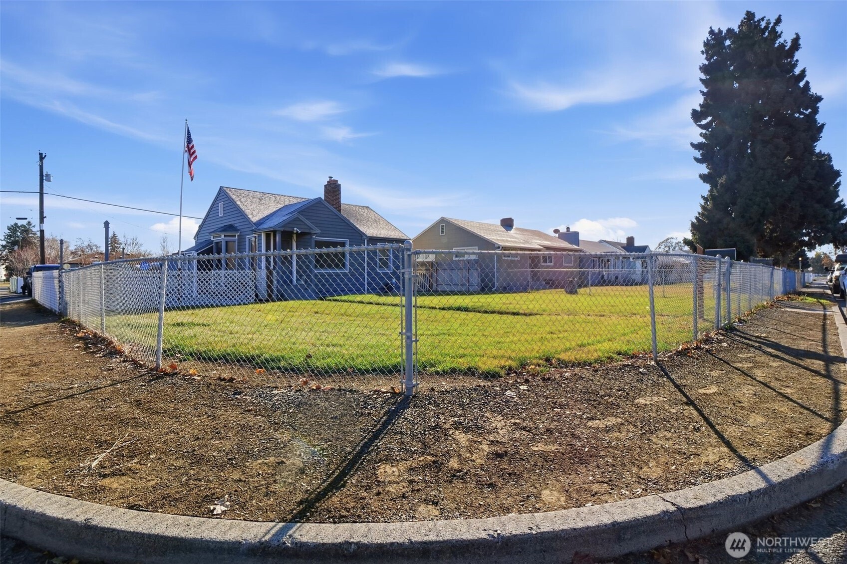 204 E Street Ephrata, WA 98823 - Photo 4 of 25