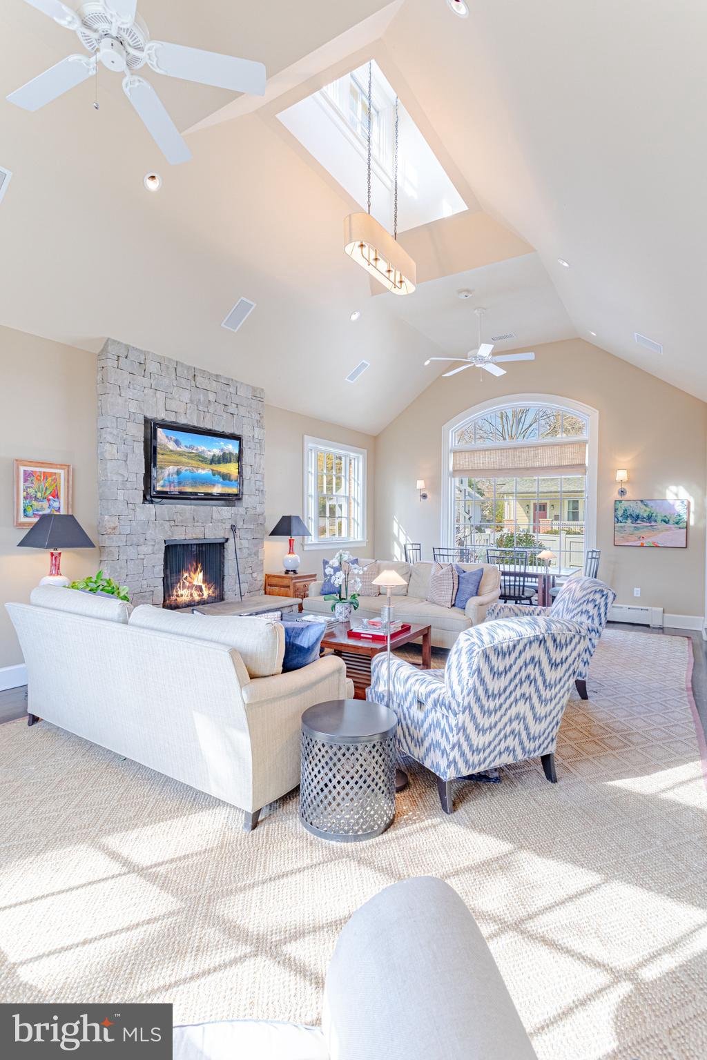 712 West Braddock Road Alexandria, VA 22302 - Photo 13 of 68 Recreation room off-kitchen
