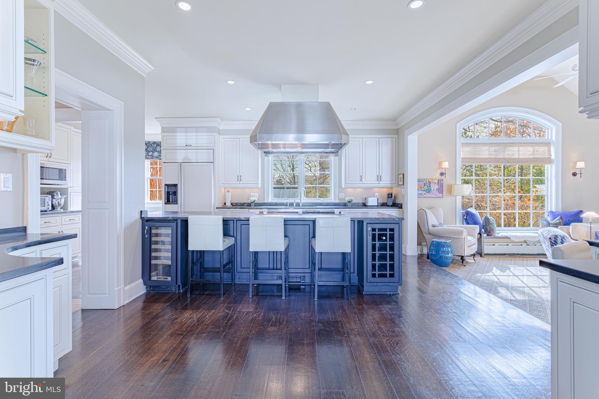 712 West Braddock Road Alexandria, VA 22302 - Photo 14 of 68 Kitchen