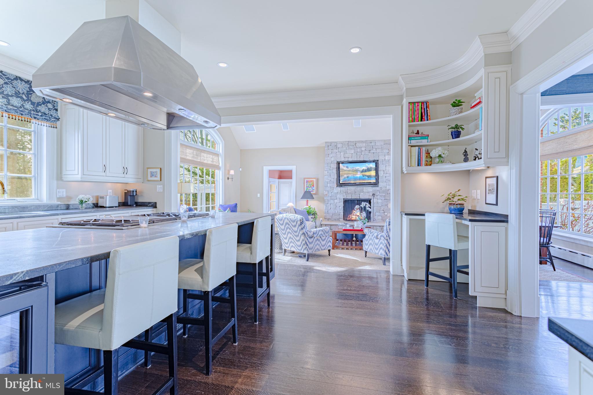 712 West Braddock Road Alexandria, VA 22302 - Photo 16 of 68 Kitchen