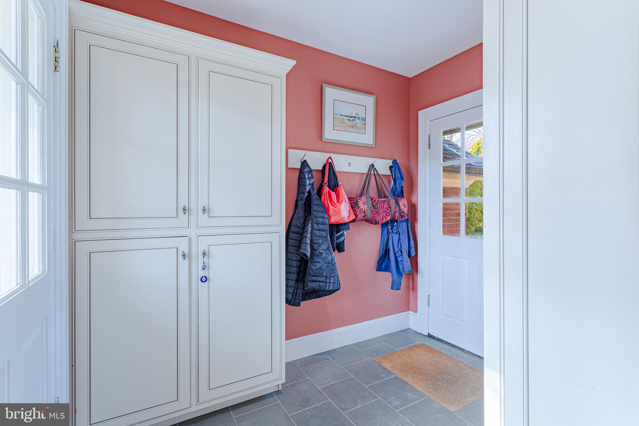 712 West Braddock Road Alexandria, VA 22302 - Photo 23 of 68 Mudroom