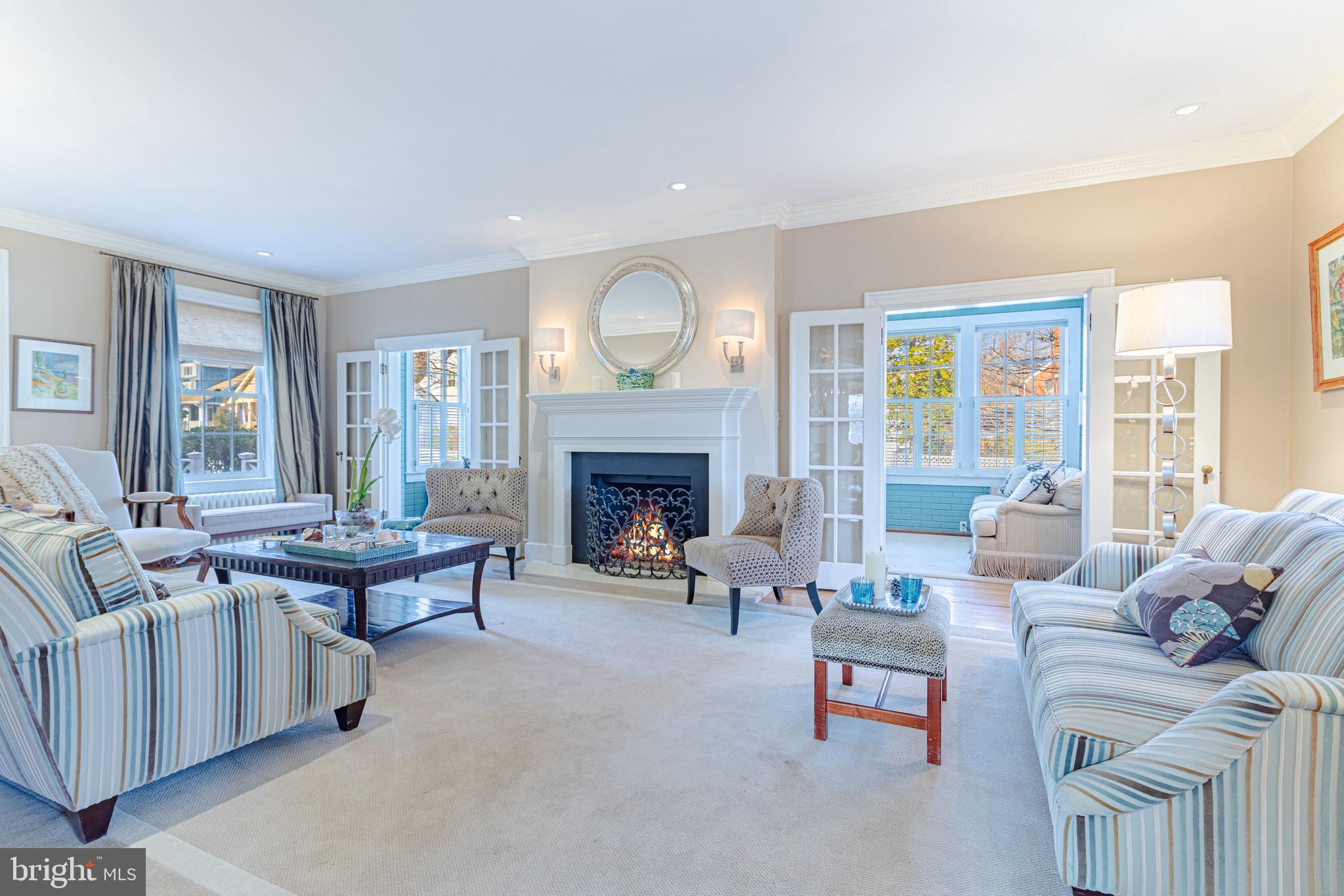712 West Braddock Road Alexandria, VA 22302 - Photo 3 of 68 Formal living room