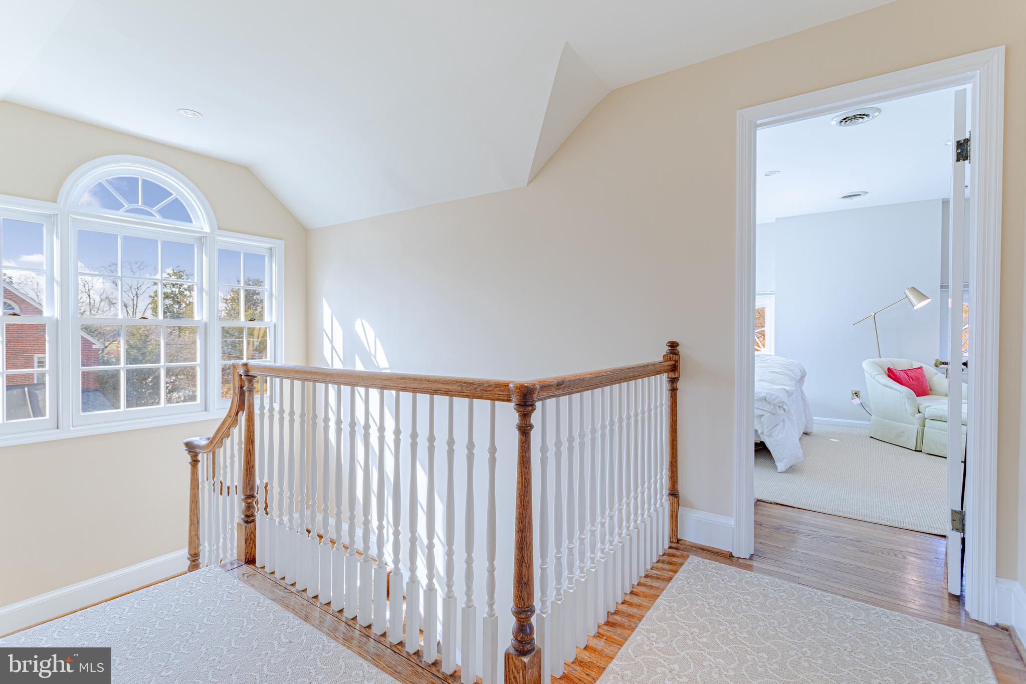 712 West Braddock Road Alexandria, VA 22302 - Photo 40 of 68 Staircase