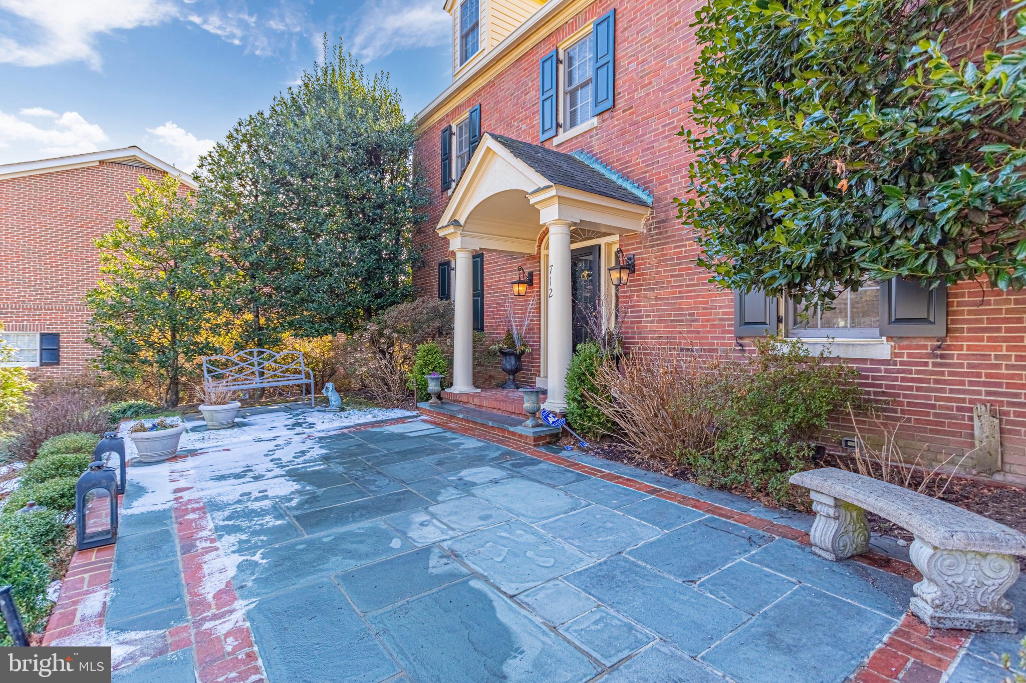 712 West Braddock Road Alexandria, VA 22302 - Photo 54 of 68 Front Slate Patio