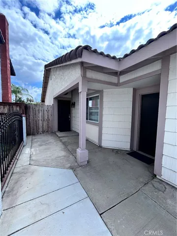 $2,500 | 11824 Honey Hollow, Moreno Valley, CA 92557